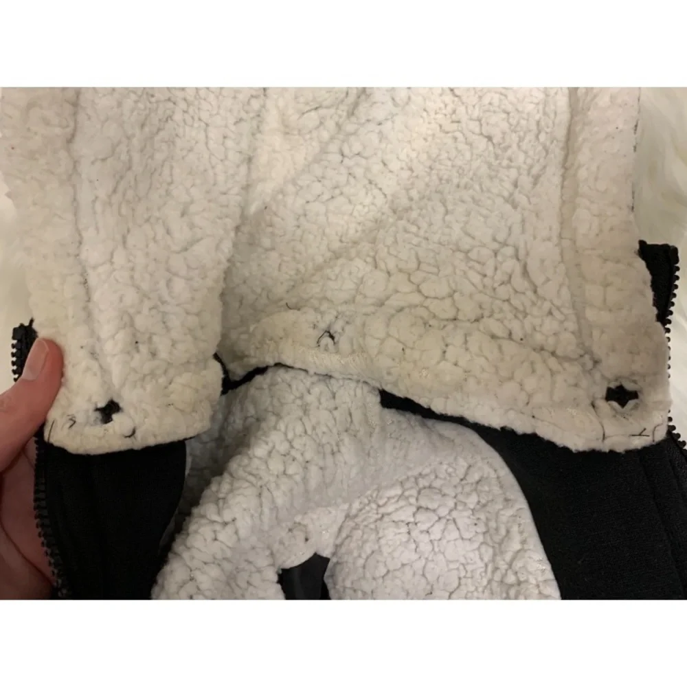Black fluffy puffer/snow jacket